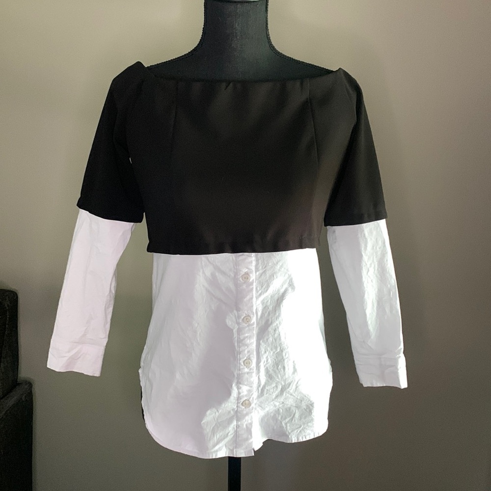 FREE SHIPPING Off the shoulder, Brandon Thomas, black and white blouse